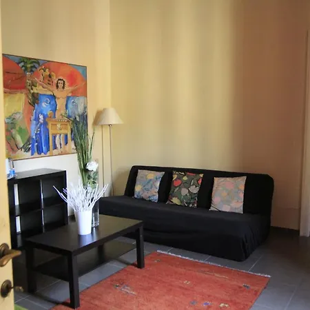 Guest house Metropolis *