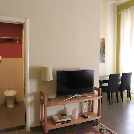 Metropolis Guest house *
