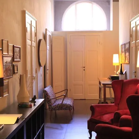 Metropolis Guest house *